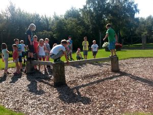 Ferienbetreuung Niedrigseilgarten 1.jpg